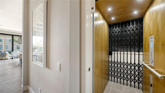 590 BIRDIE LANE, Longboat Key, FL 34228