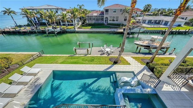 590 BIRDIE LANE, Longboat Key, FL 34228