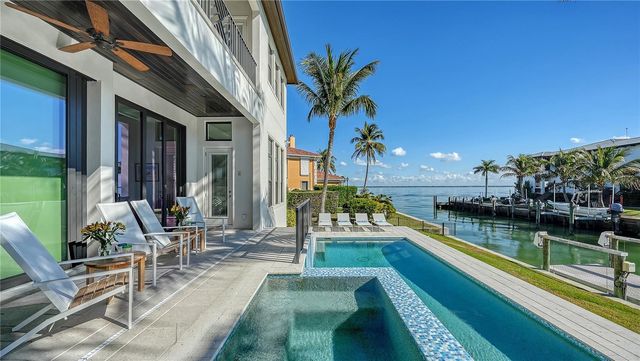 590 BIRDIE LANE, Longboat Key, FL 34228