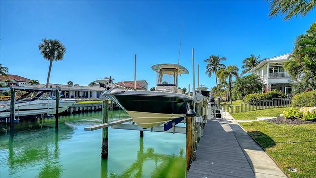 590 BIRDIE LANE, Longboat Key, FL 34228