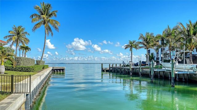 590 BIRDIE LANE, Longboat Key, FL 34228