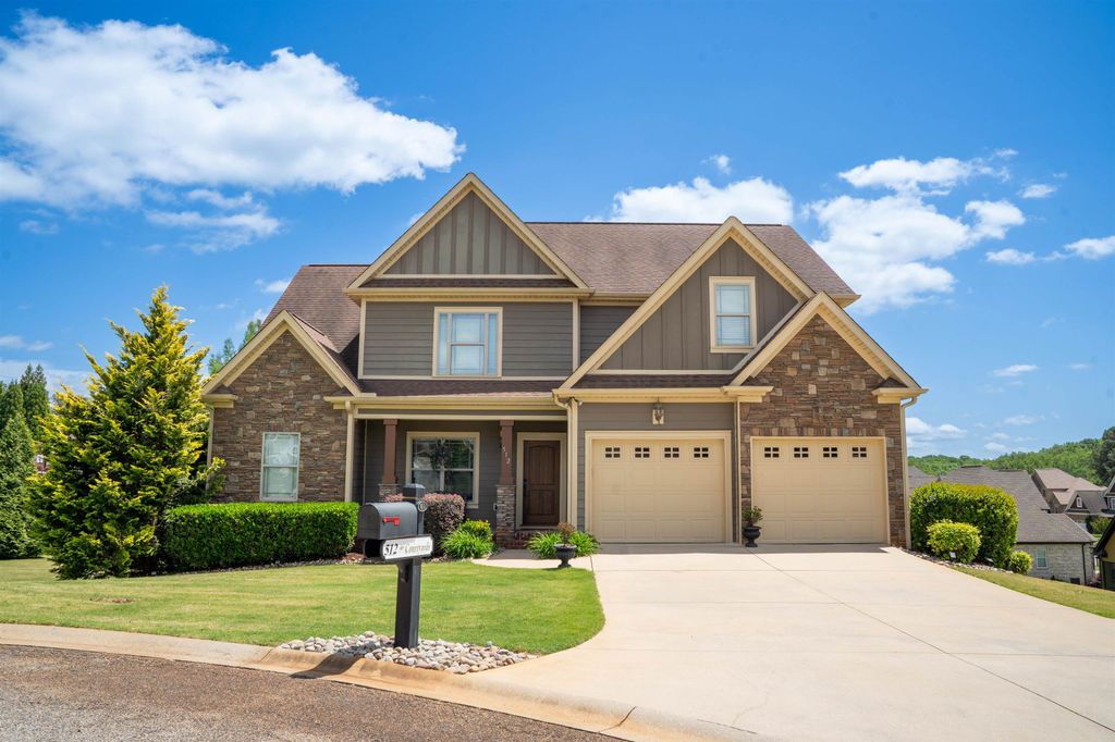 512 Wicked Stick Court, Inman, SC 29349