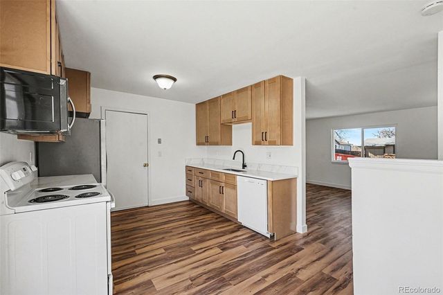 1800 S Mobile Street, Aurora, CO 80017