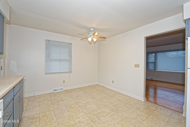 34 Commodore Street, Colonie, NY 12205