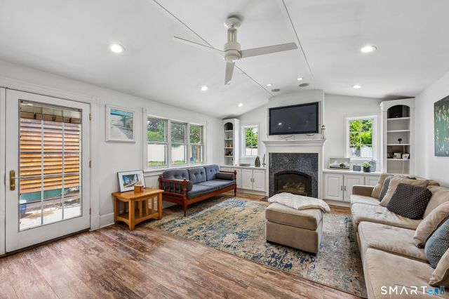 21 Friendly Road, Norwalk, CT 06851