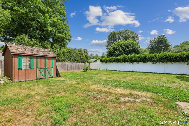 21 Friendly Road, Norwalk, CT 06851