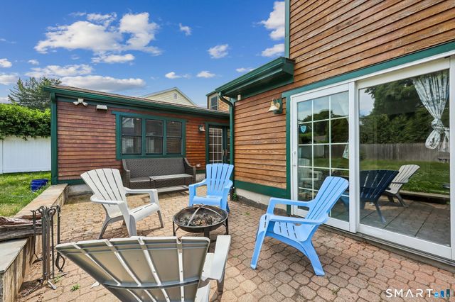 21 Friendly Road, Norwalk, CT 06851