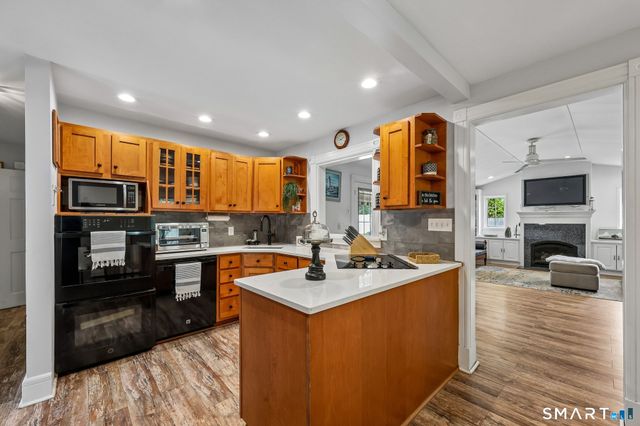 21 Friendly Road, Norwalk, CT 06851