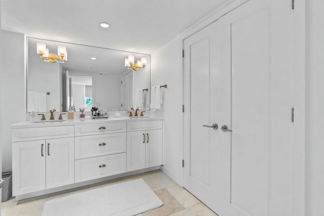 2295 S Ocean Boulevard 425, Palm Beach, FL 33480