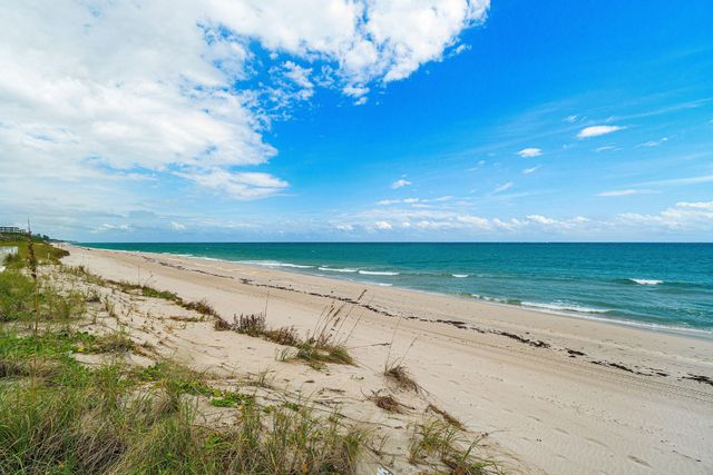 2295 S Ocean Boulevard 425, Palm Beach, FL 33480