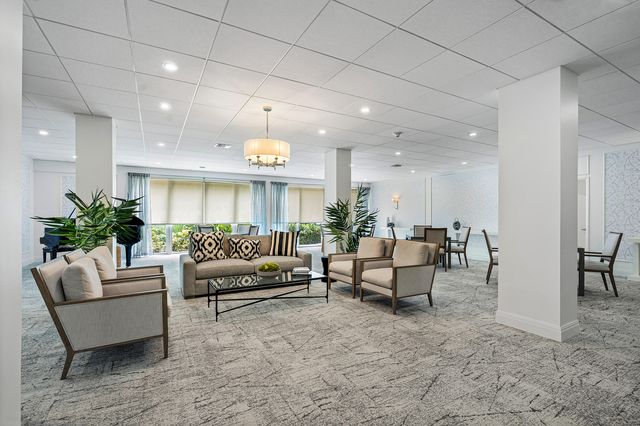 2295 S Ocean Boulevard 425, Palm Beach, FL 33480