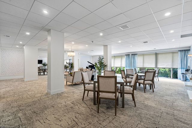 2295 S Ocean Boulevard 425, Palm Beach, FL 33480