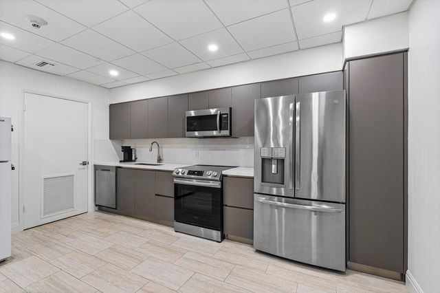 2295 S Ocean Boulevard 425, Palm Beach, FL 33480