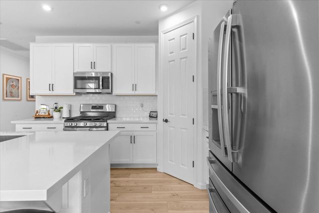 4155 Affirmed Dr, Olivehurst, CA 95961