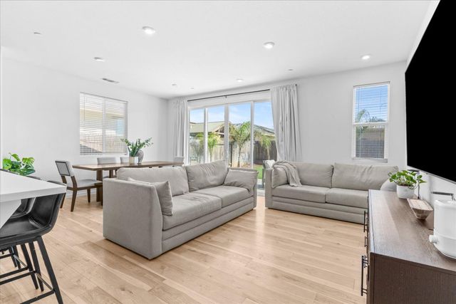 4155 Affirmed Dr, Olivehurst, CA 95961