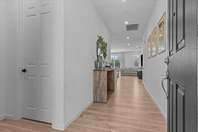 4155 Affirmed Dr, Olivehurst, CA 95961