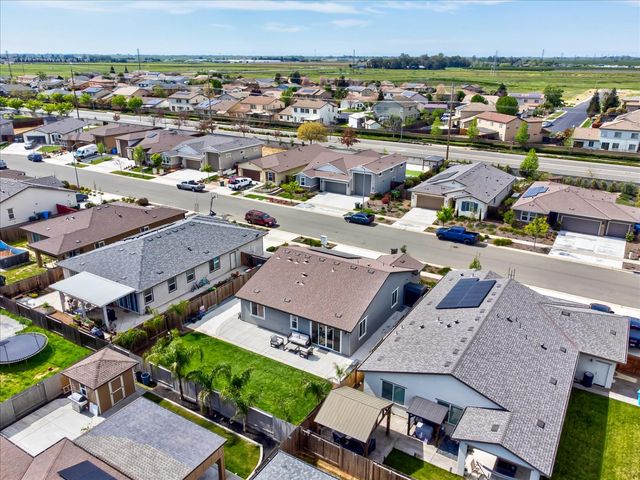 4155 Affirmed Dr, Olivehurst, CA 95961