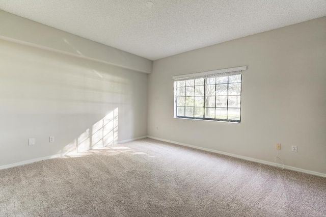 4685 N Haverhill Road B11, West Palm Beach, FL 33417