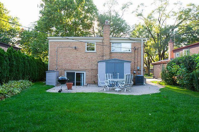 614 Leamington Avenue, Wilmette, IL 60091