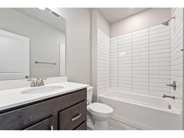 4107 North Park Dr, Loveland, CO 80538