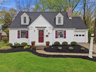 4628 Sherwood Dr, Whitehall, PA 15236