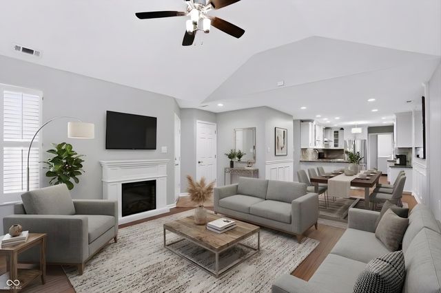 7335 Chapel Villas Lane B, Indianapolis, IN 46214