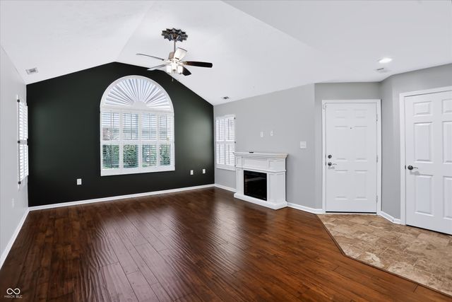 7335 Chapel Villas Lane B, Indianapolis, IN 46214