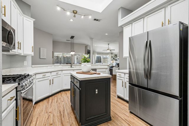 6509 Lake Forest Lane, Sachse, TX 75048