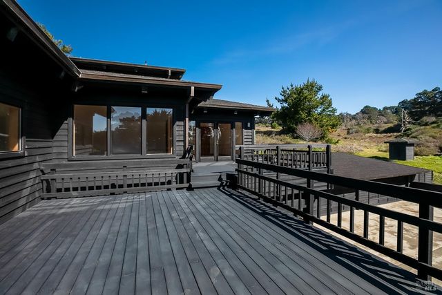 45460 Indian Shoals Rd, Mendocino, CA 95460