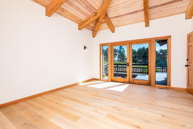 45460 Indian Shoals Rd, Mendocino, CA 95460