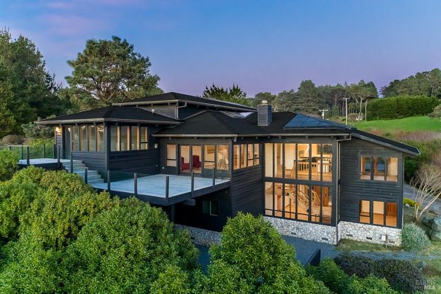 45460 Indian Shoals Rd, Mendocino, CA 95460