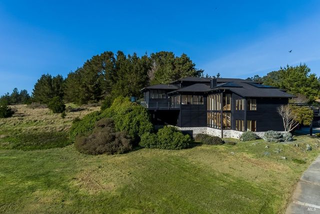 45460 Indian Shoals Rd, Mendocino, CA 95460