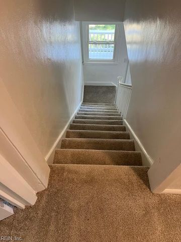 32 W Southampton AVE, Hampton, VA 23669