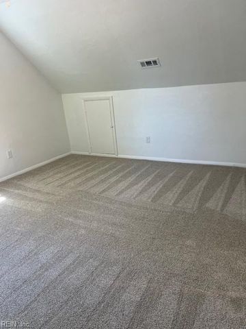 32 W Southampton AVE, Hampton, VA 23669