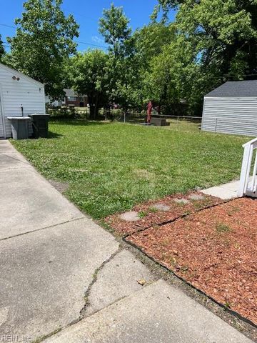 32 W Southampton AVE, Hampton, VA 23669
