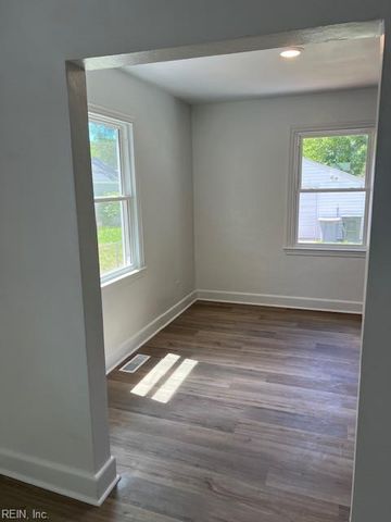 32 W Southampton AVE, Hampton, VA 23669
