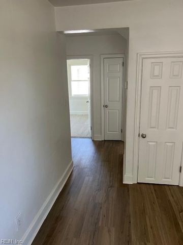 32 W Southampton AVE, Hampton, VA 23669