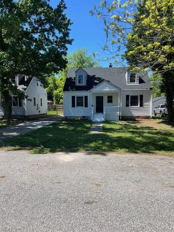 32 W Southampton AVE, Hampton, VA 23669