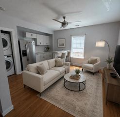 3015 Cleburne Street, Houston, TX 77004