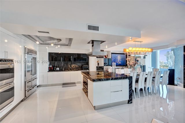 3201 NE 183rd St 2403, Aventura, FL 33160