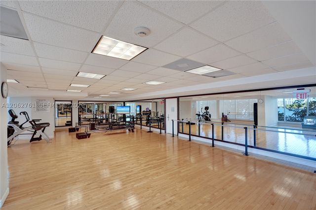 3201 NE 183rd St 2403, Aventura, FL 33160