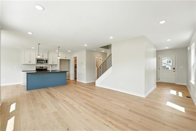 808 Glenn Circle, Raymore, MO 64083