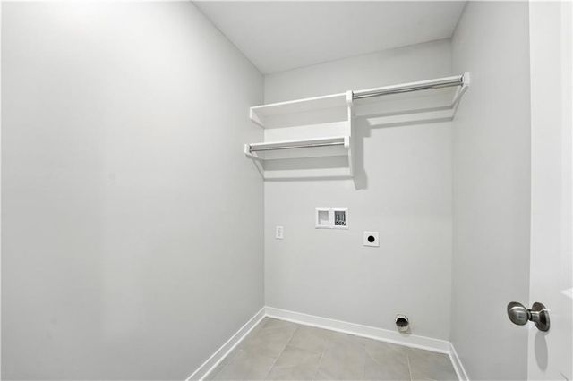 808 Glenn Circle, Raymore, MO 64083