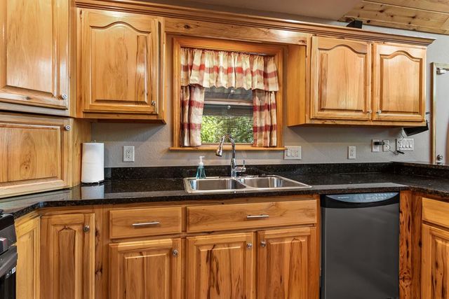 50 Laurel Oak Lane, Murphy, NC 28906