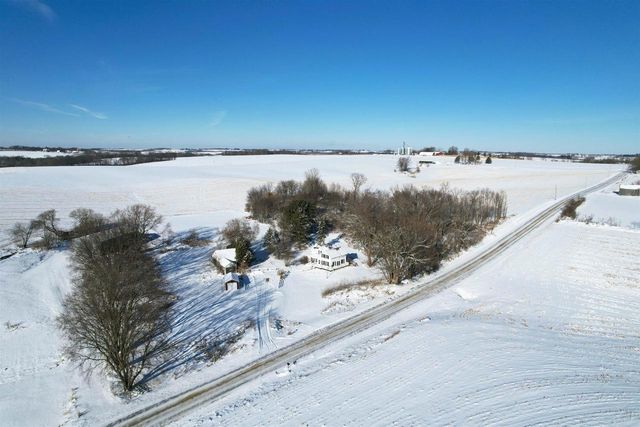 S3141 Natwick Road, Viroqua, WI 54665