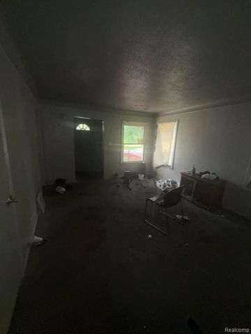 18187 Stout Street, Detroit, MI 48219
