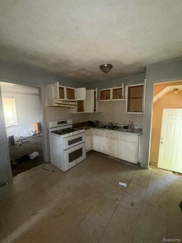 18187 Stout Street, Detroit, MI 48219
