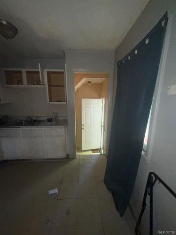 18187 Stout Street, Detroit, MI 48219