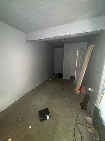 18187 Stout Street, Detroit, MI 48219