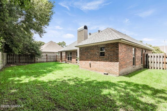 203 Rue Soleil, Carencro, LA 70520